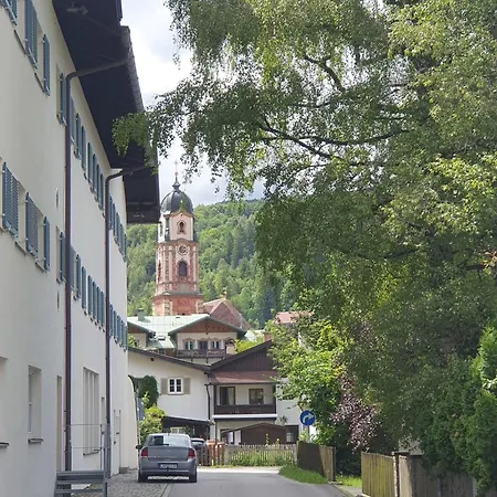 Karwendel Perle Апартаменты Миттенвальд